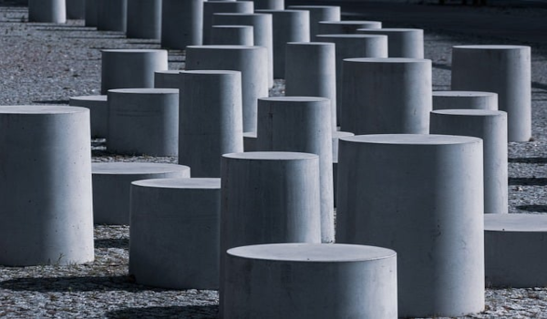 concrete pillars